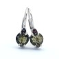 Stříbrné náušnice s broušeným vltavínem a českým granátem
