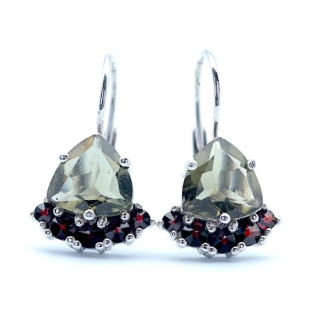 Stříbrné náušnice s pravým  vltavínem 7x7 mm a českými granáty / Stříbro 925.