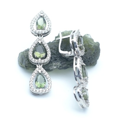 Stříbrné náušnice s pravými českými vltavíny 7x5 mm a kubickými zirkony/Kaskádové slzy.