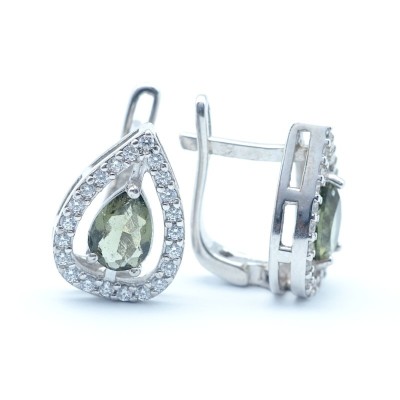 Stříbrné náušnice s pravým broušeným vltavínem síla 4x6 mm a čirými kubickými  zirkony/Stříbro 925.