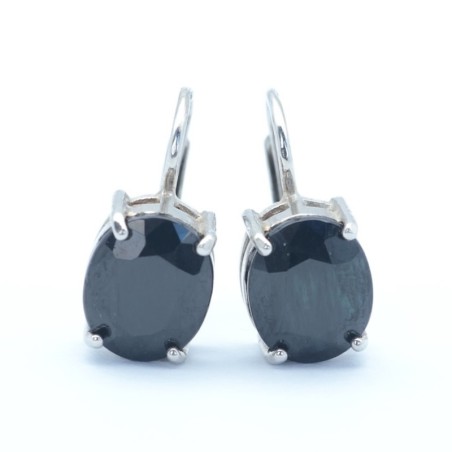 Stříbrné náušnice s přírodním černým safírem / Tajemné safírové náušnice ve stříbře 925.